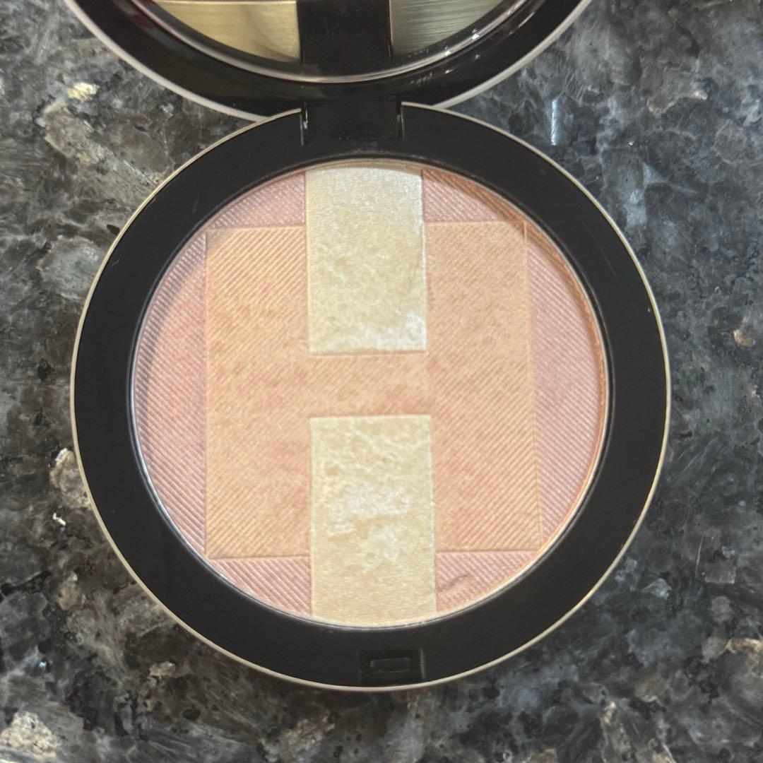 ローズアタカマ エルメス ブラン エア Hトリオ プードルミネラルナクレ