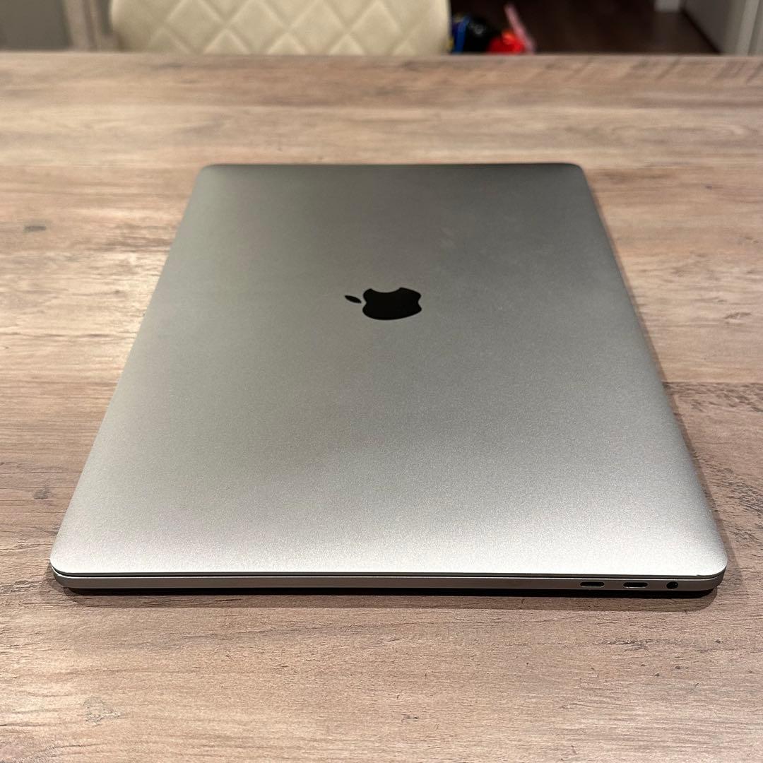 訳有 MacBook Pro 15\" 2017 i7 16GB 512GB US