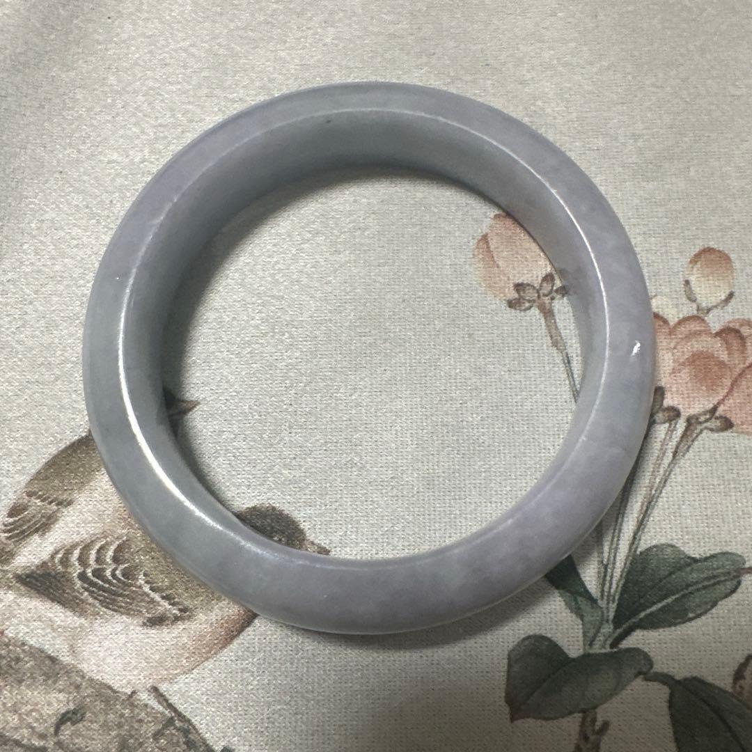 天然翡翠バングル（淡紫灰色・内径58.0mm）