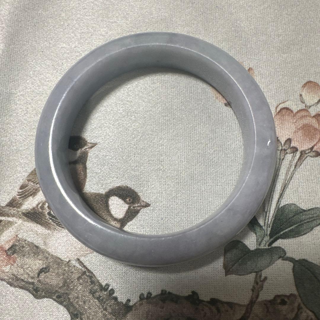 天然翡翠バングル（淡紫灰色・内径58.0mm）