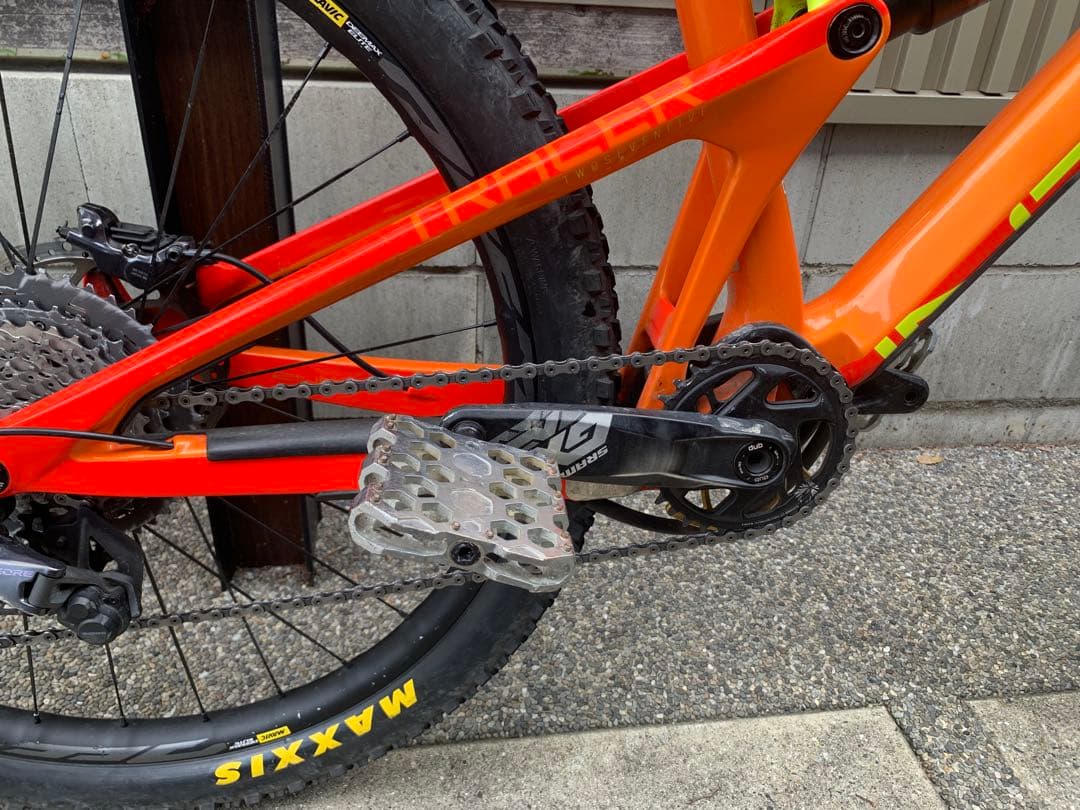 INTENSE TRACER 275 Mサイズ FOX カーボン インテンス