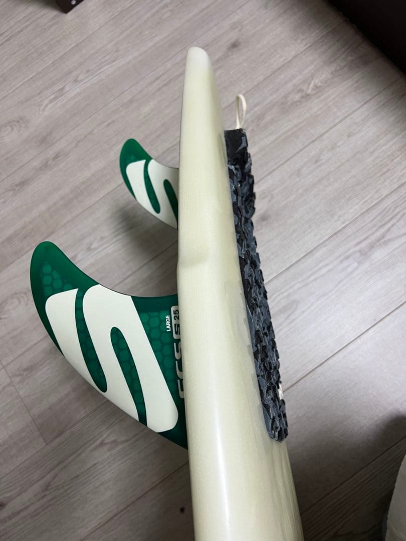 サーフボード　フィン付き　カバー付き