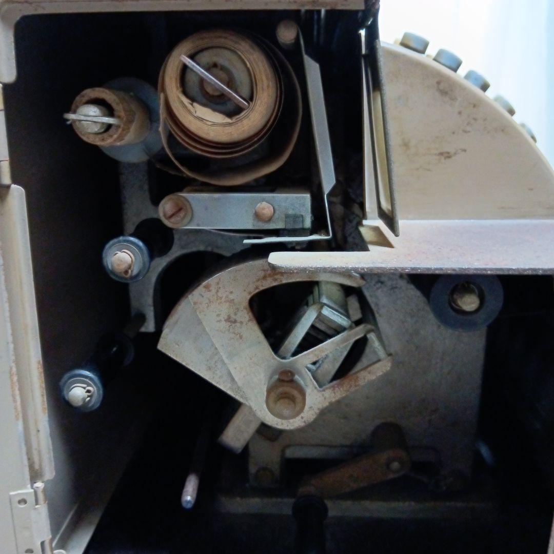 アンティーク　昭和レトロな 手動ハンドル式レジスター