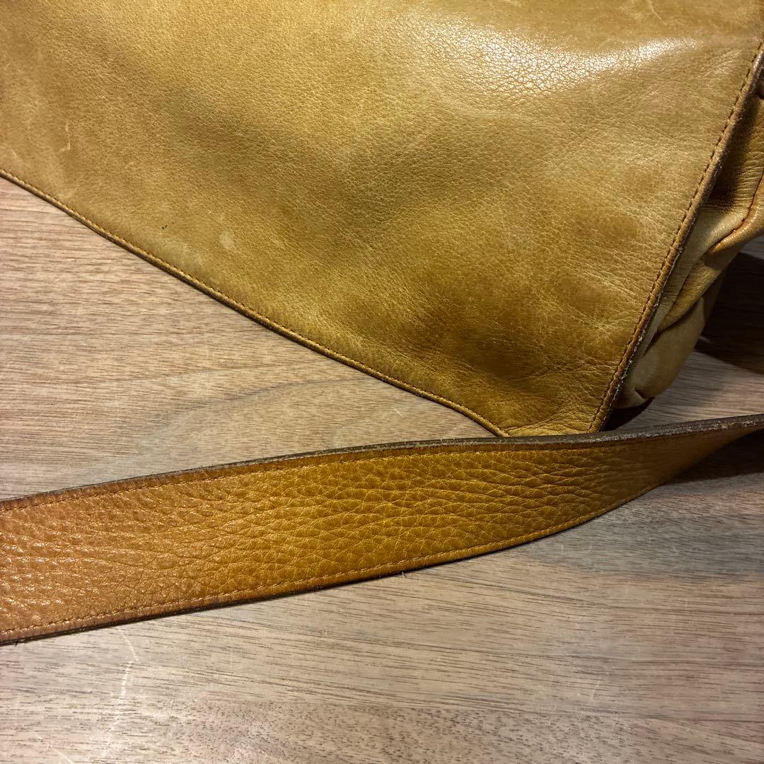 土屋鞄　ガジェットツールボックス