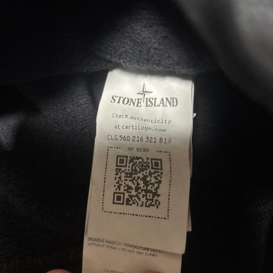 STONE  黒色パーカー　XXL