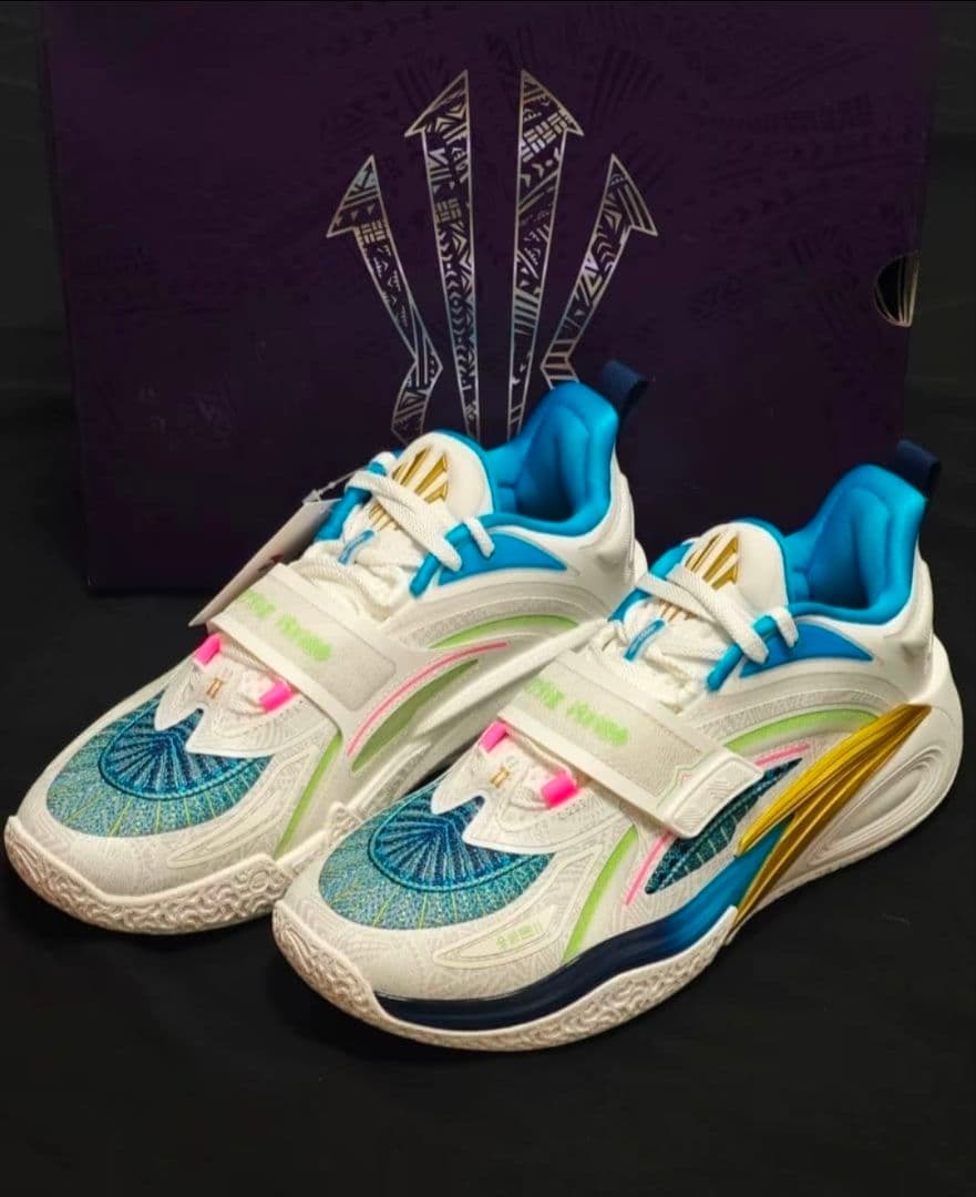 hiroさん専用　Kyrie 1 バスケシューズ US8/25.5cm