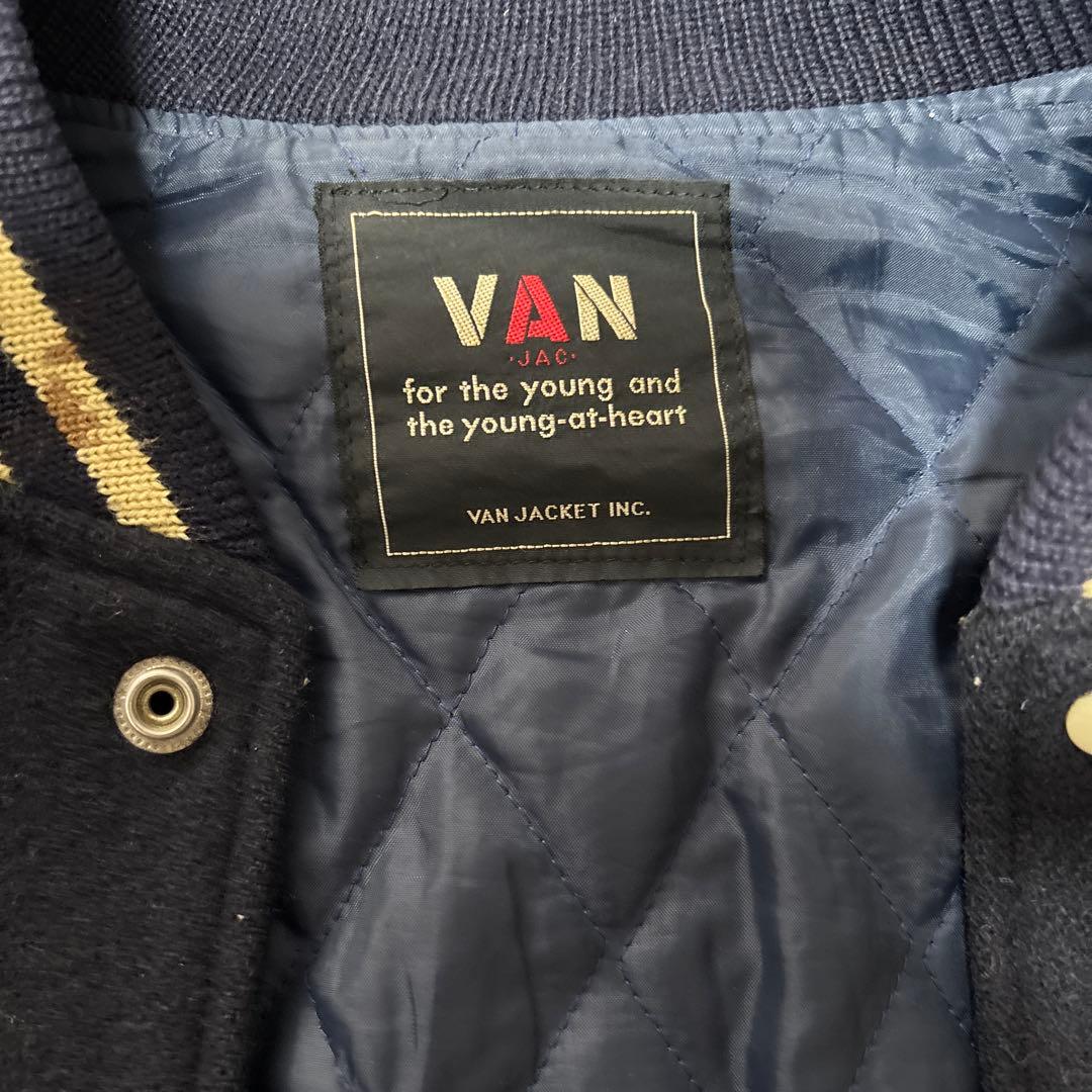 VAN スタジャン アメリカンフットボールチーム 87