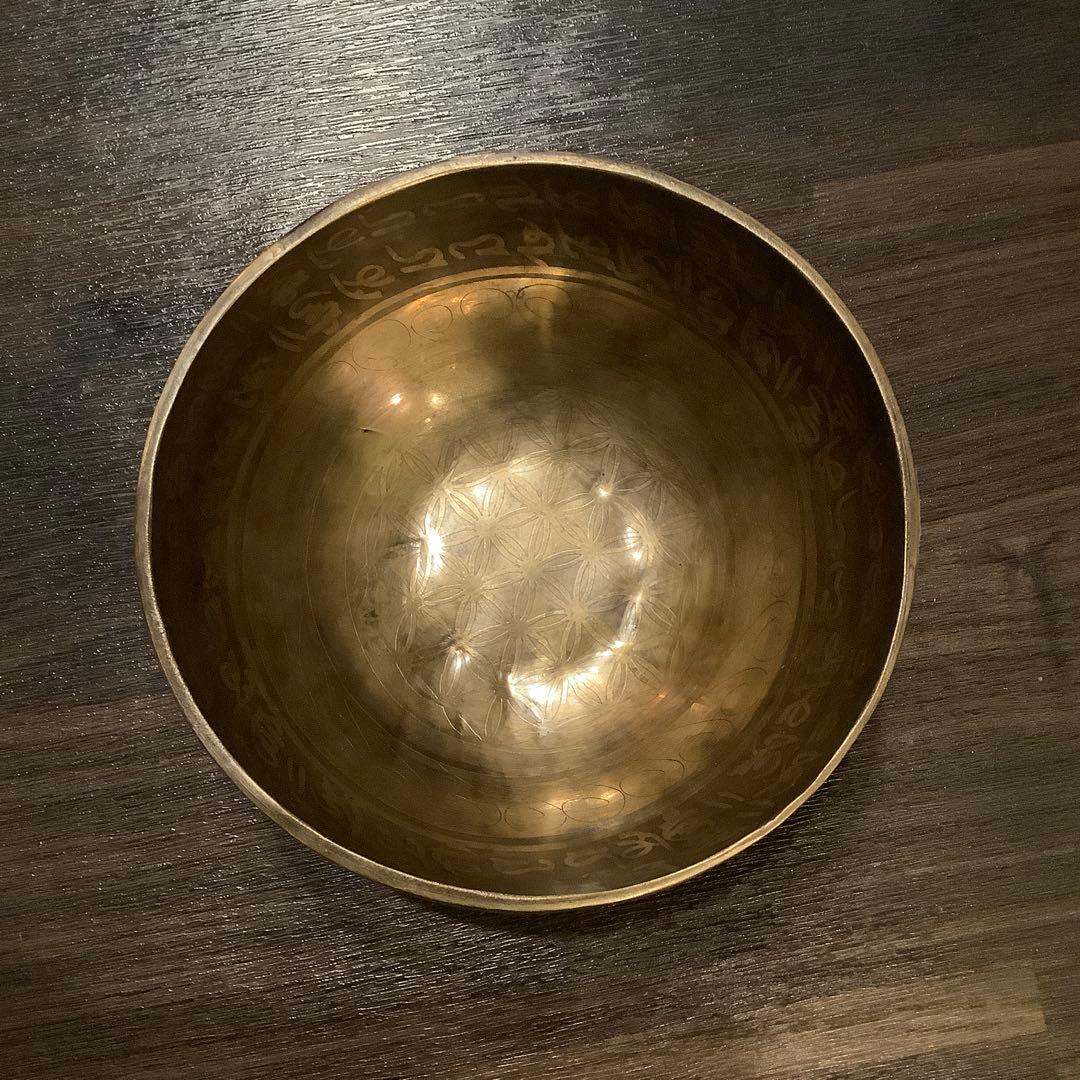 かずさん専用 no51 チベット産 シンギングボウル 新品 15cm 生命の花