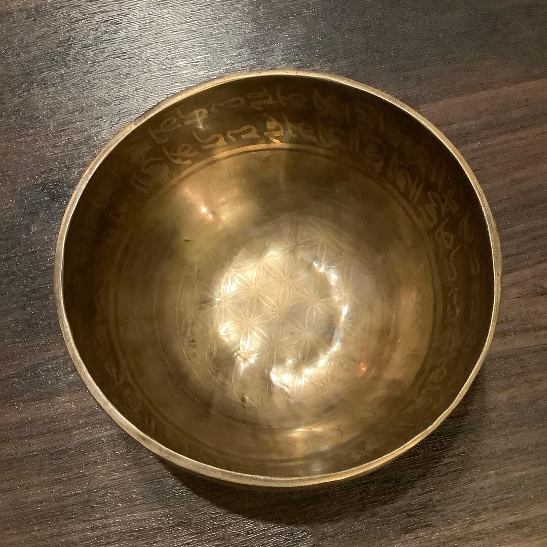 かずさん専用 no51 チベット産 シンギングボウル 新品 15cm 生命の花