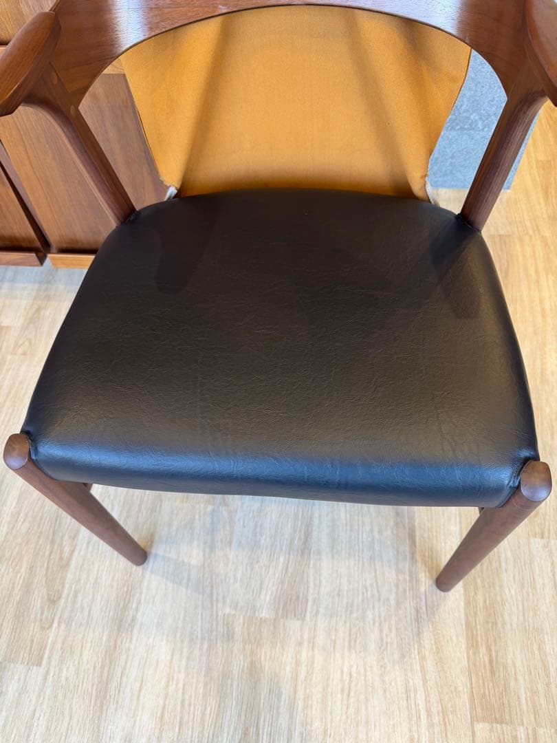 【フル】ダイニングチェア② カバー付き、ウォールナット