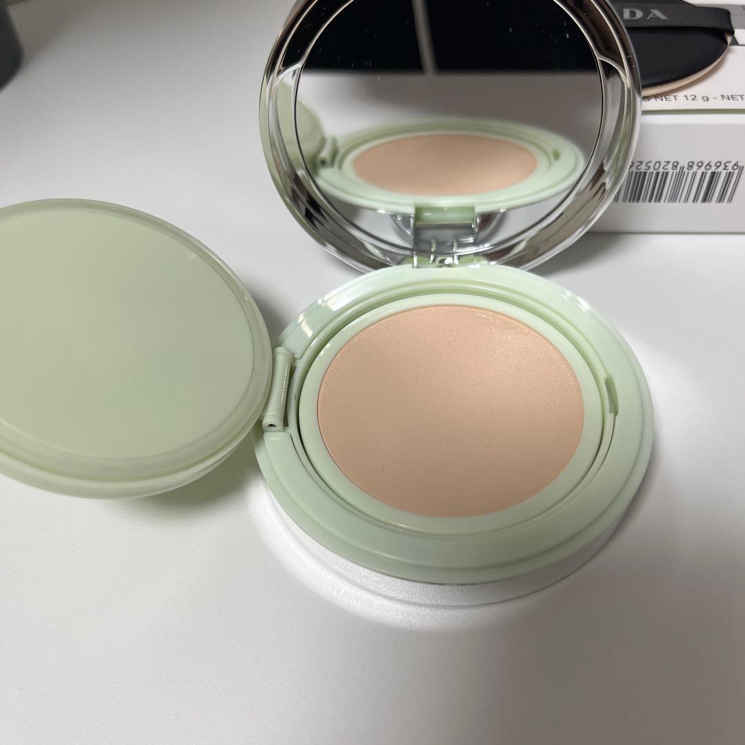 プラダ　メッシュクッション　LC5 一度のみ使用