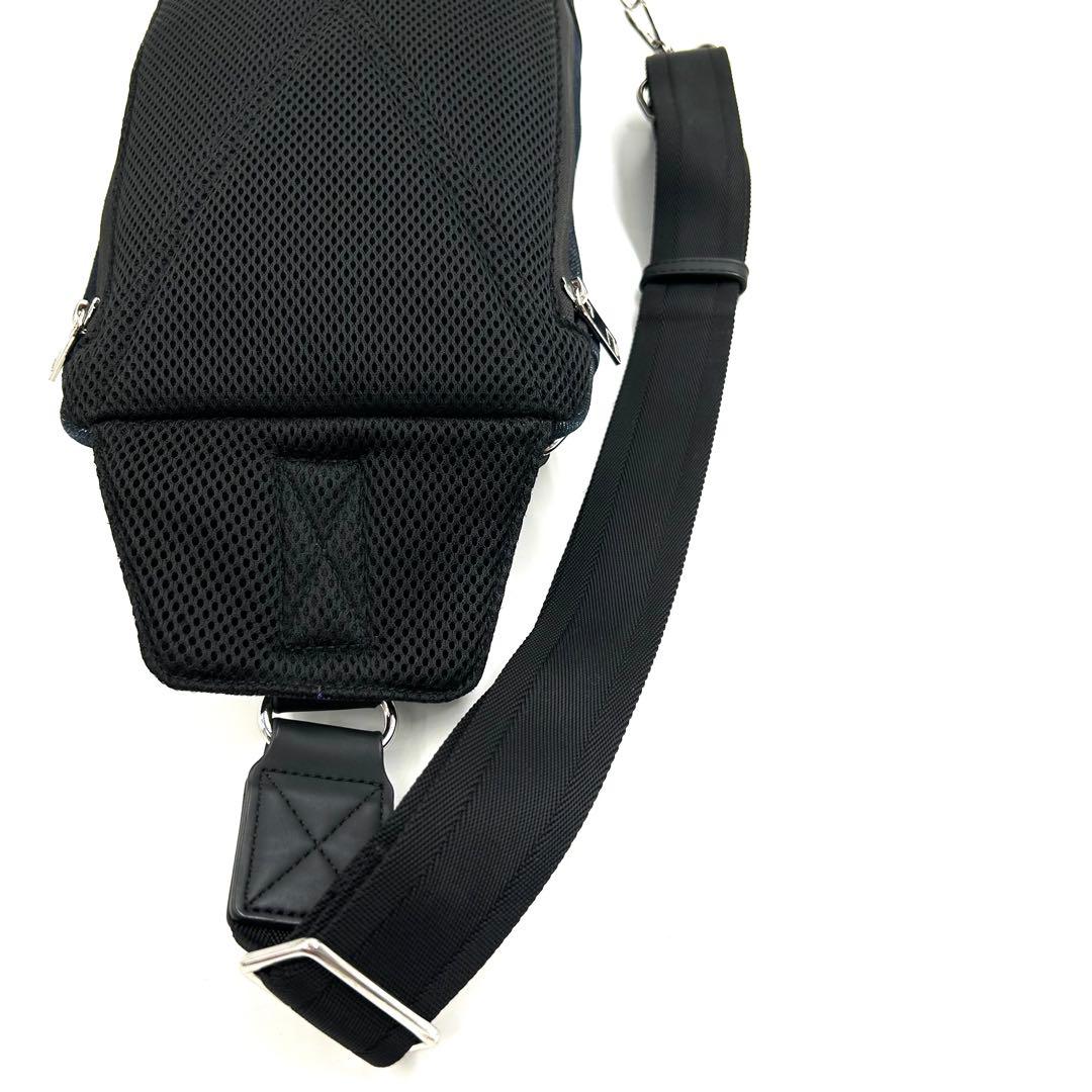 極美品 ディーゼル 646 ボディバッグ デニム スリングバッグ 斜め掛け