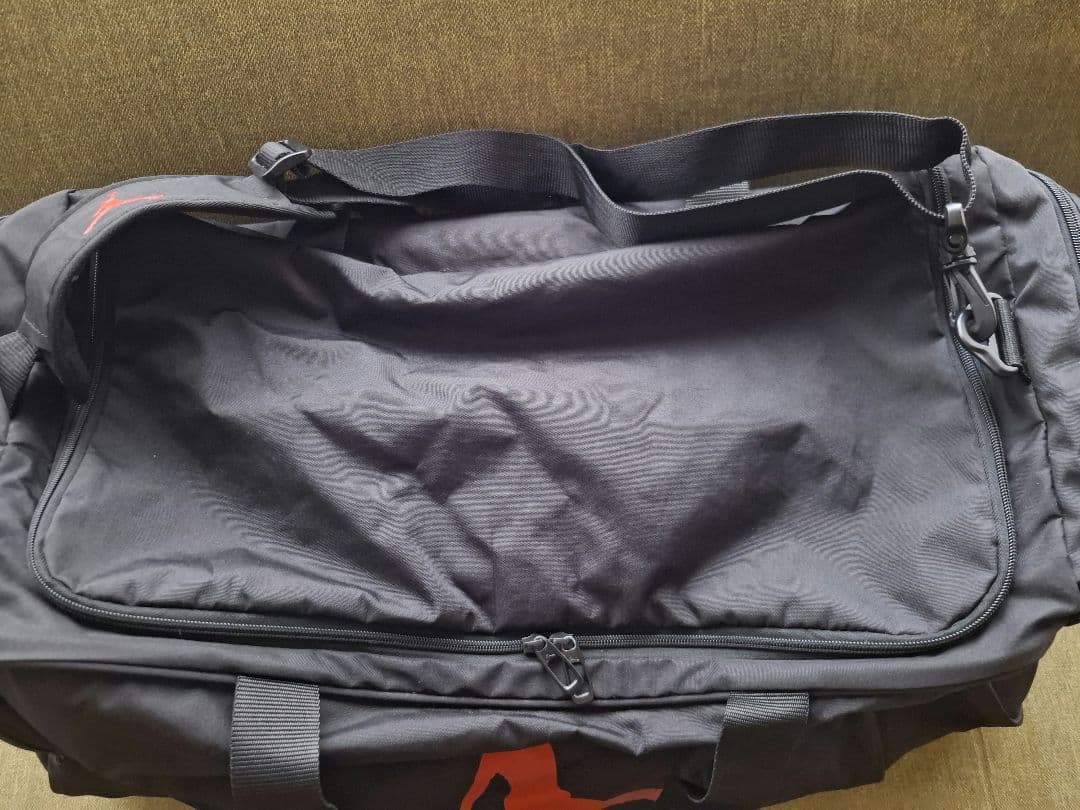 JORDAN 　ジョーダン　ダッフルバッグ　大容量バッグ