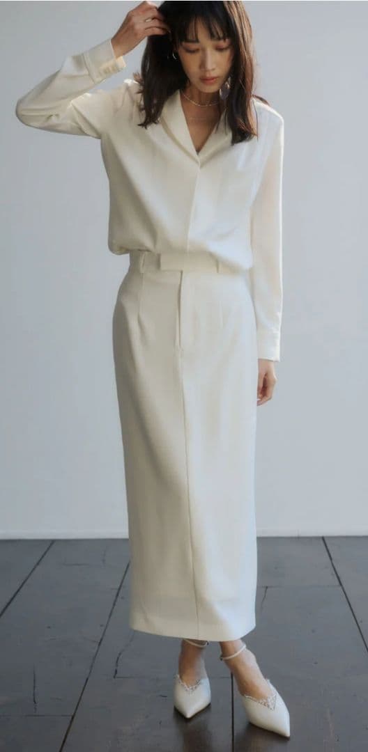 ánuans SS新作 ダブルサテンナロースカート