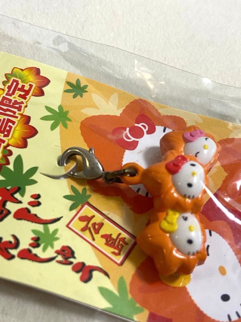 ご当地キティ　まとめ売り　キティの顔がいっぱい　根付け　ファスナーマスコット