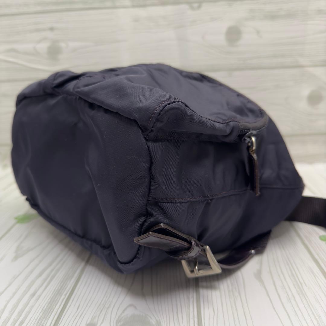 プラダ　PRADA ナイロンリュック　バッグパック　ネイビー　60 30