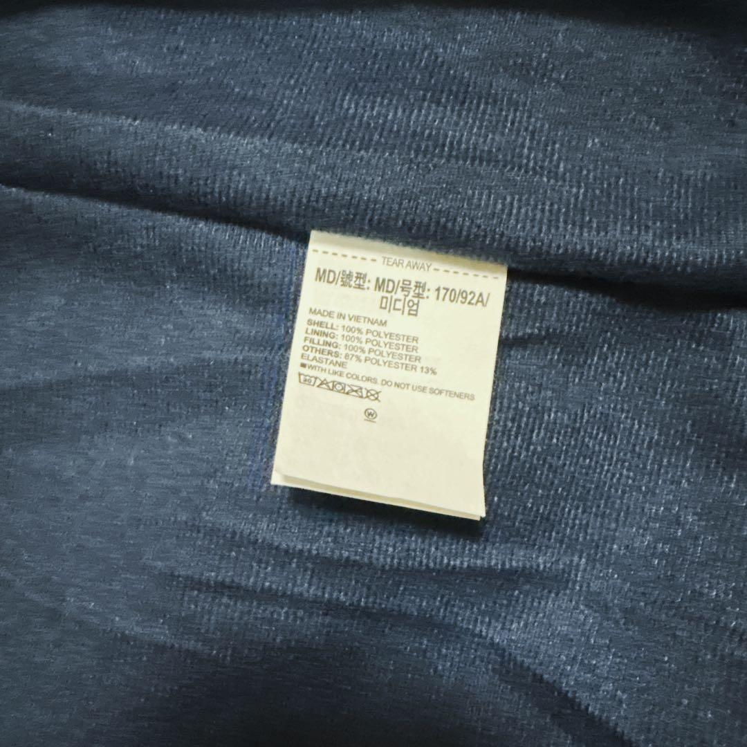 新品　タグ付 アンダーアーマー　ベンチコート　中綿　ダウンジャケット　サッカー