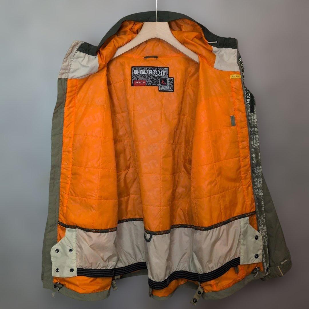 美品 BURTON バートン スノーボードジャケット L カーキ 2トーン