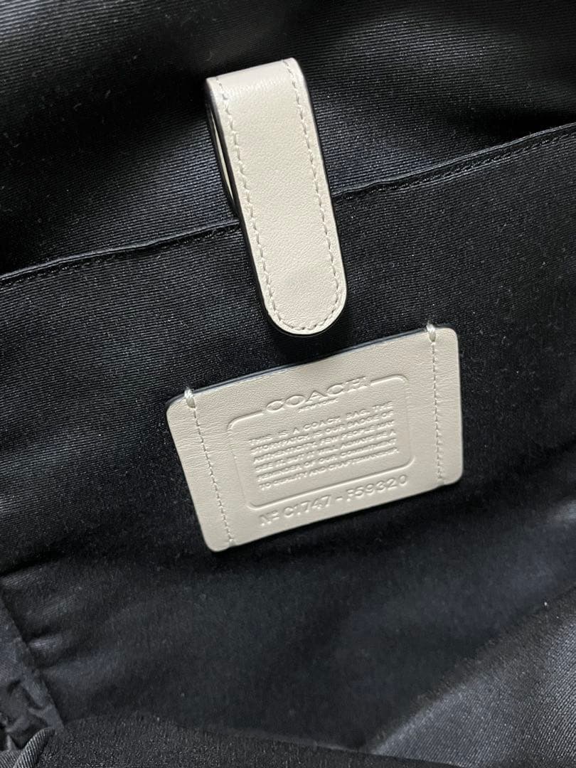COACH ボディバッグ 黒/白