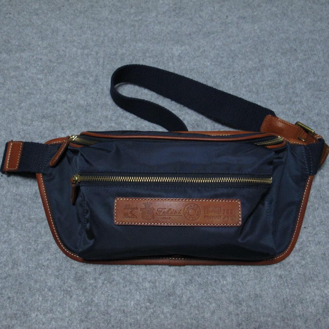 Felisi ボディバッグ ネイビー