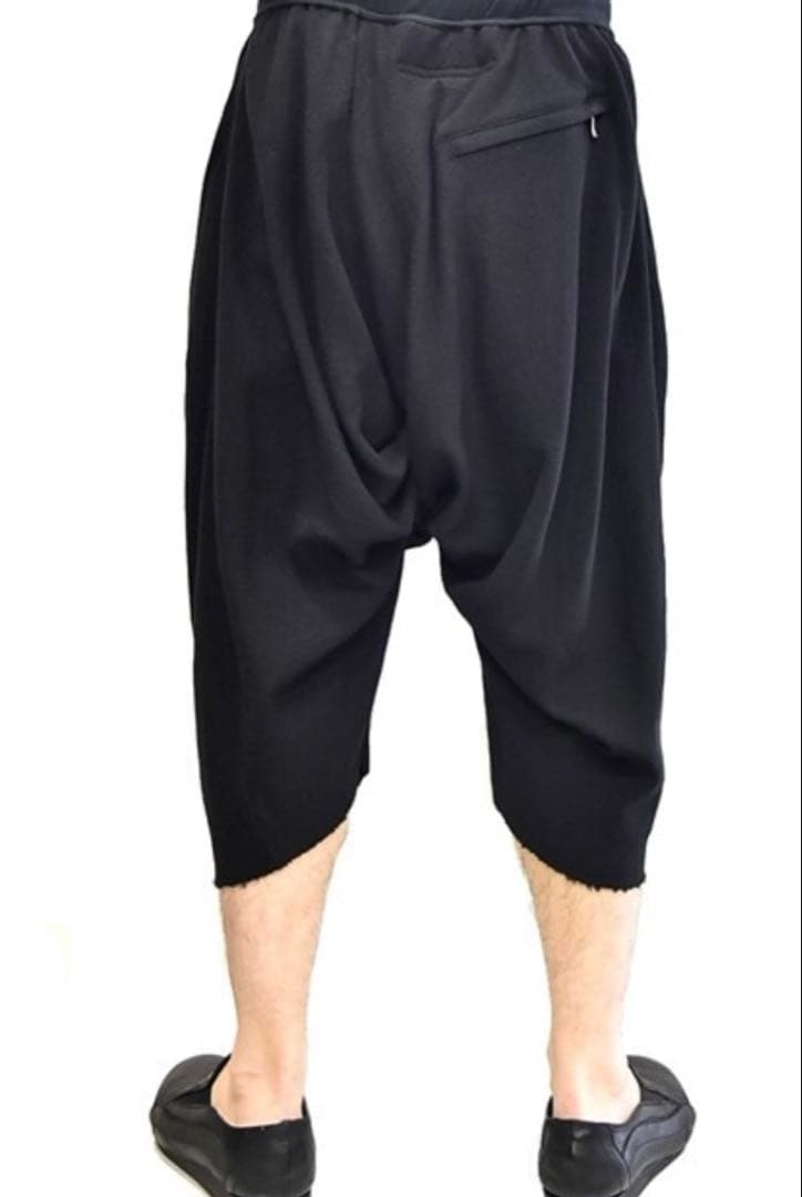 ユリウス　697PAM9 名作シャーリングドレープサルエルパンツ　ブラック