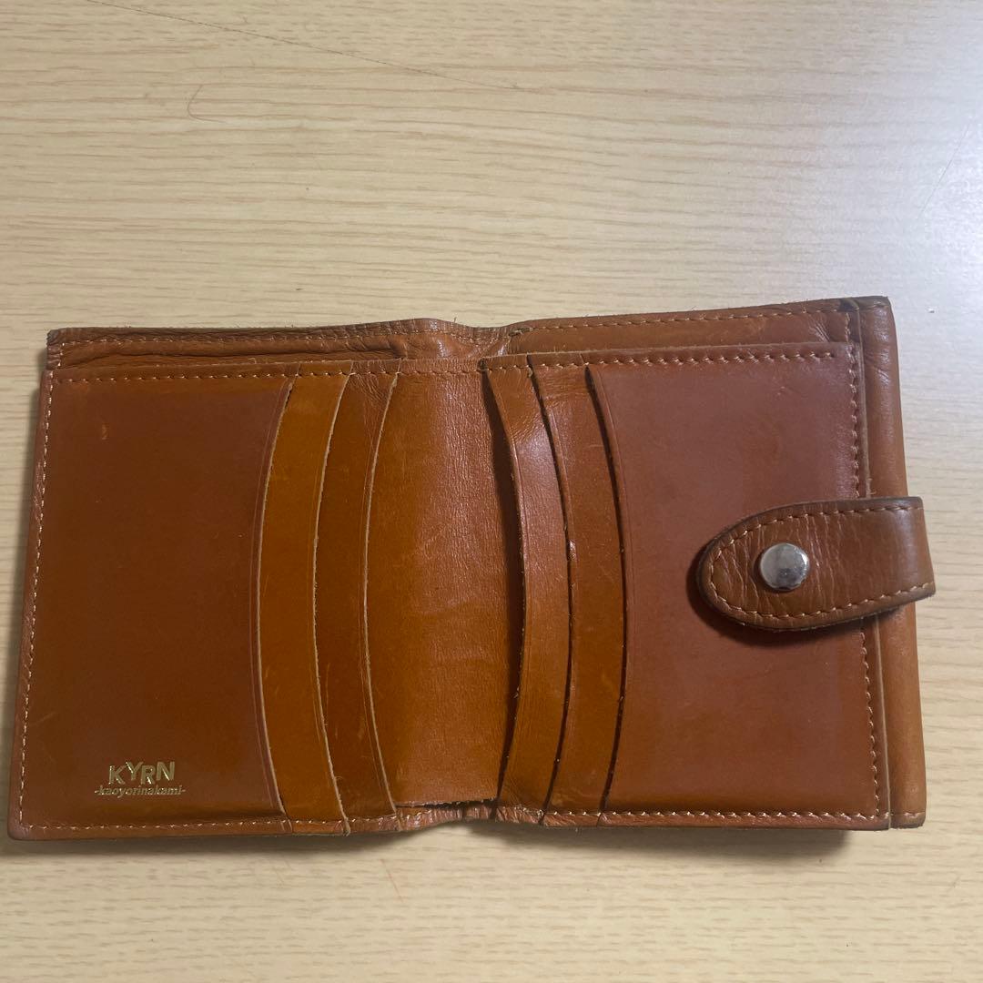 kaoyorinakami 二つ折り財布