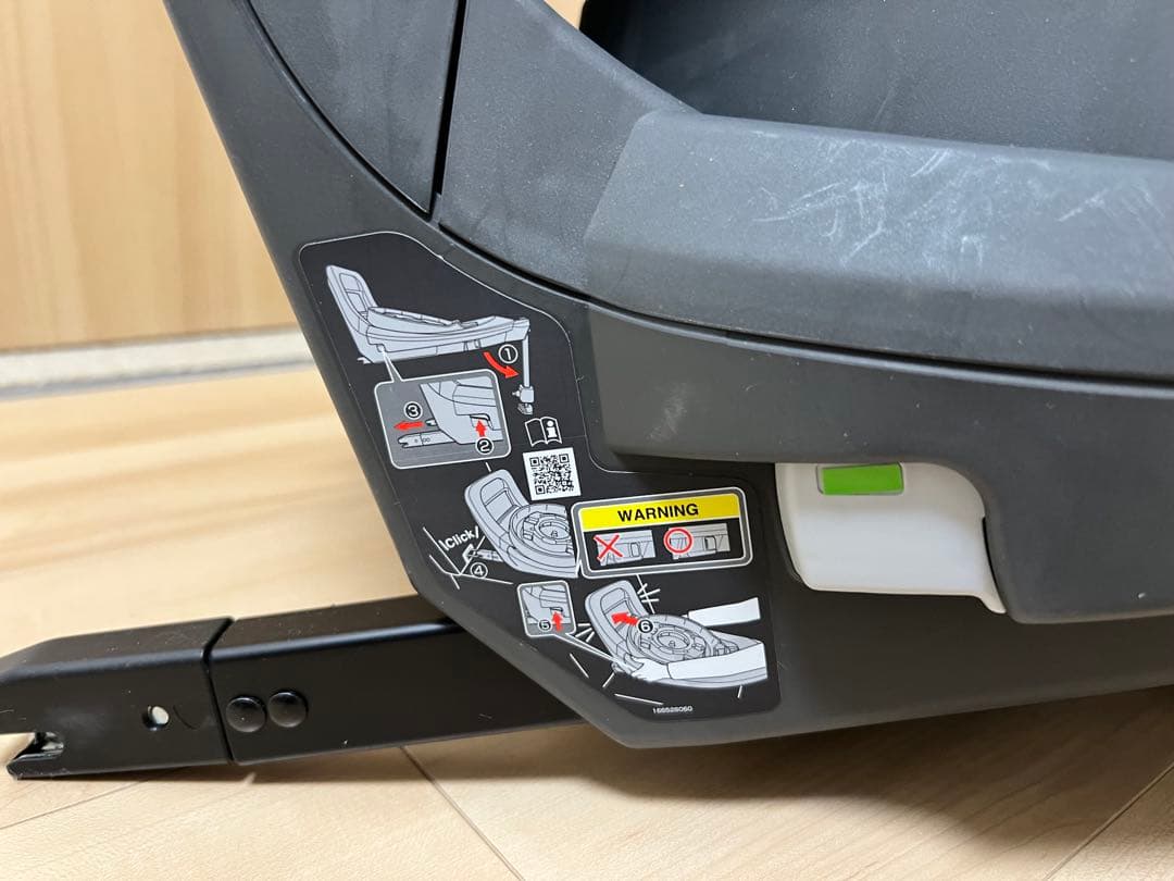 【直接引き取り限定】Combi チャイルドシート グレー×ネイビー　ISOFIX