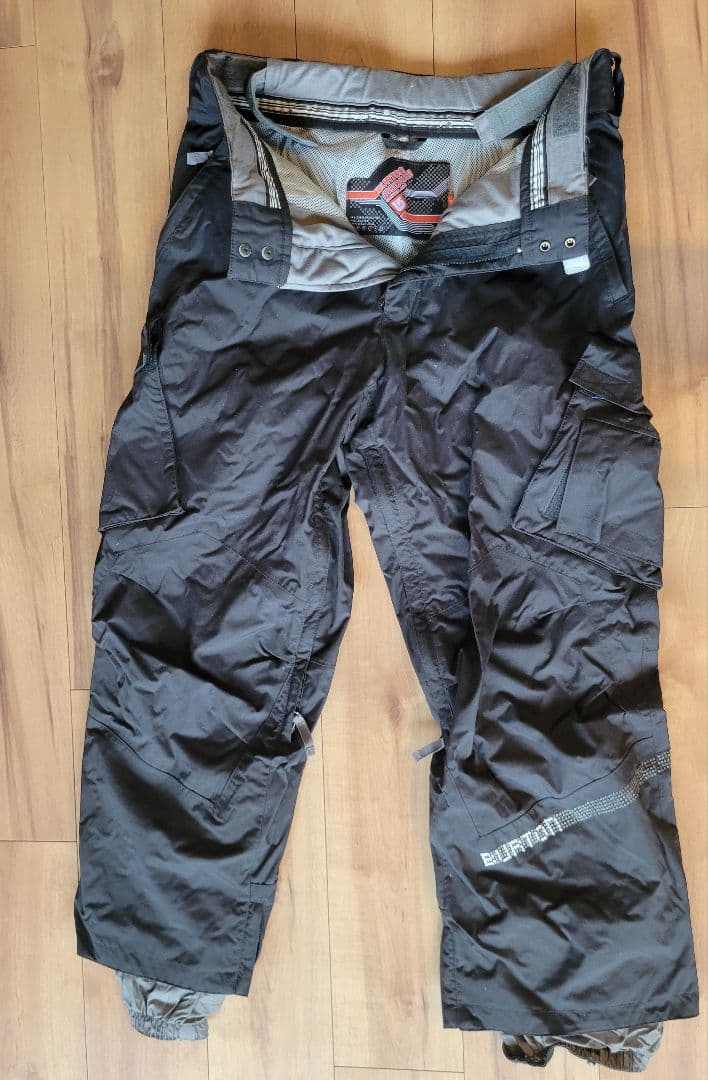 BURTON✨スキー スノボ ウェア 上下セット メンズL ブラック