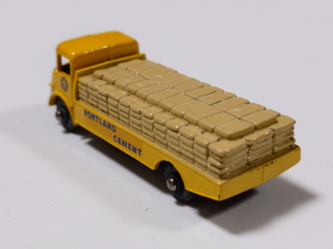 ミニカー MATCH BOX No.51 Albion Chieftain