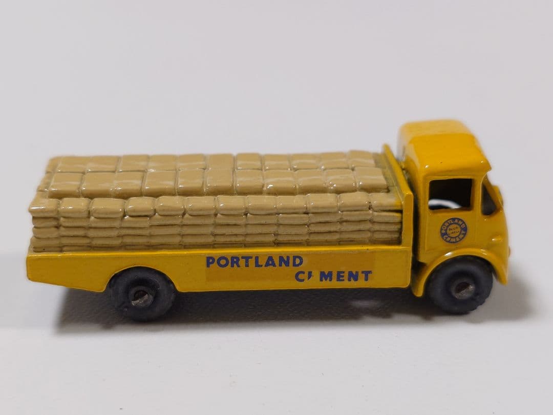 ミニカー MATCH BOX No.51 Albion Chieftain