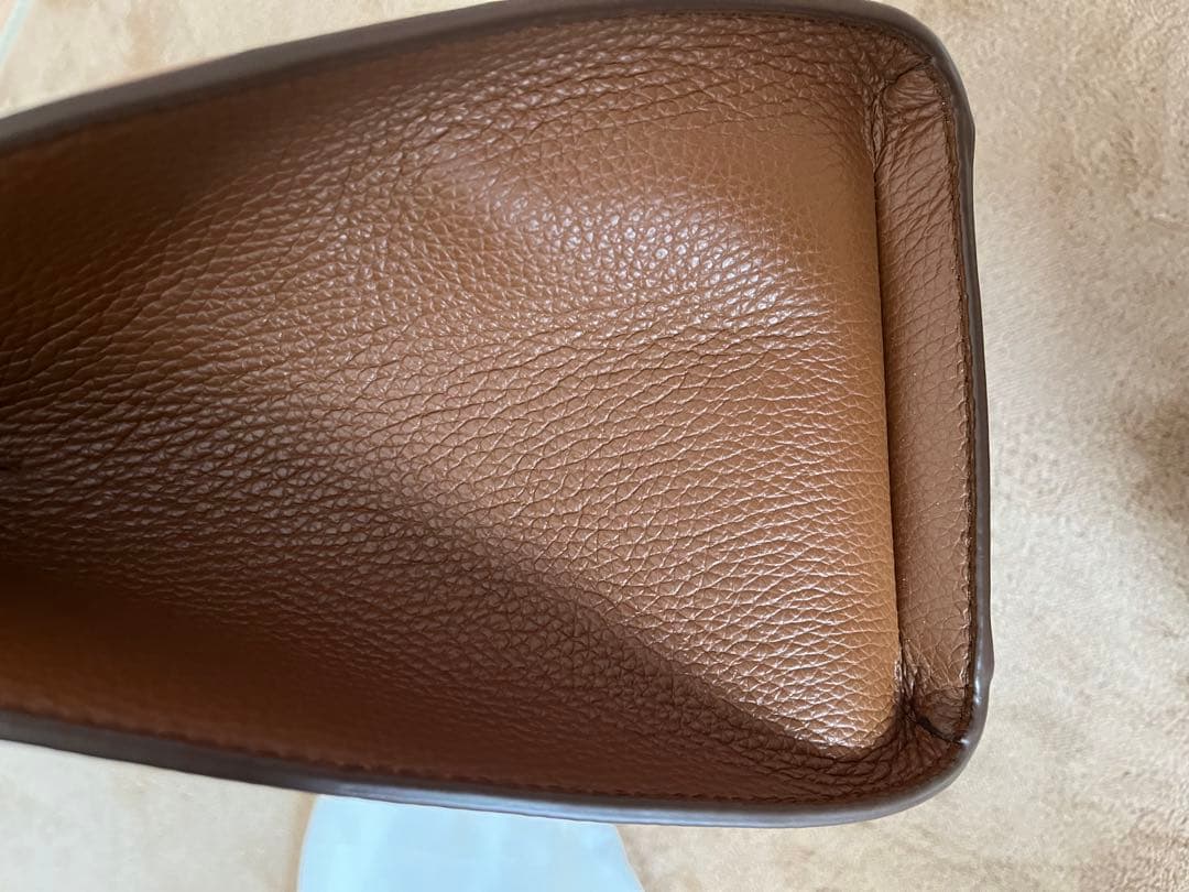 yuuです　FURLA ジェネシ