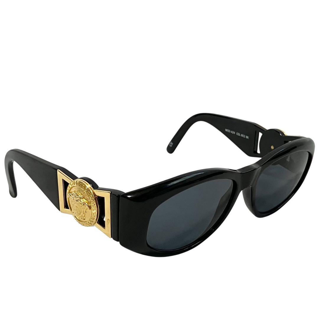 美品】 ヴェルサーチ サングラス MOD 424 ブラック メデューサ - メルカリ