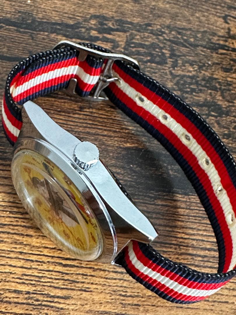 希少　レトロ　鉄腕アトム　腕時計（手巻き）