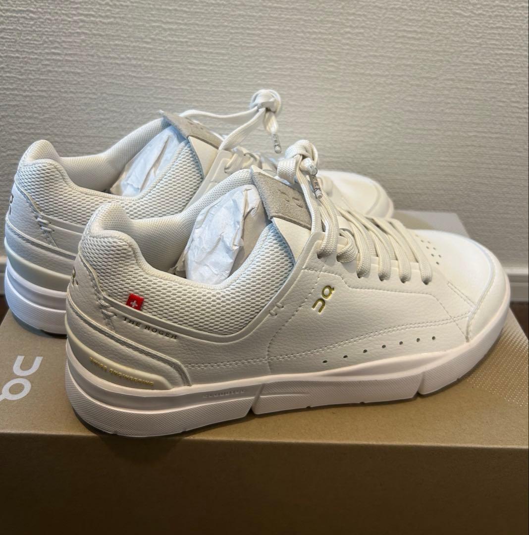 オン　ロジャーセンターコート　ホワイト