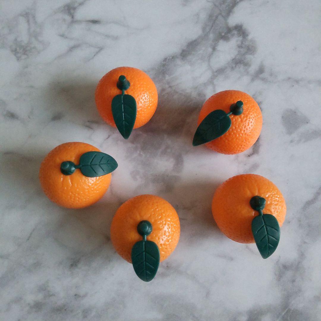 プラスチック製 葉付きみかん18個&水引飾り3個☆置物 お正月