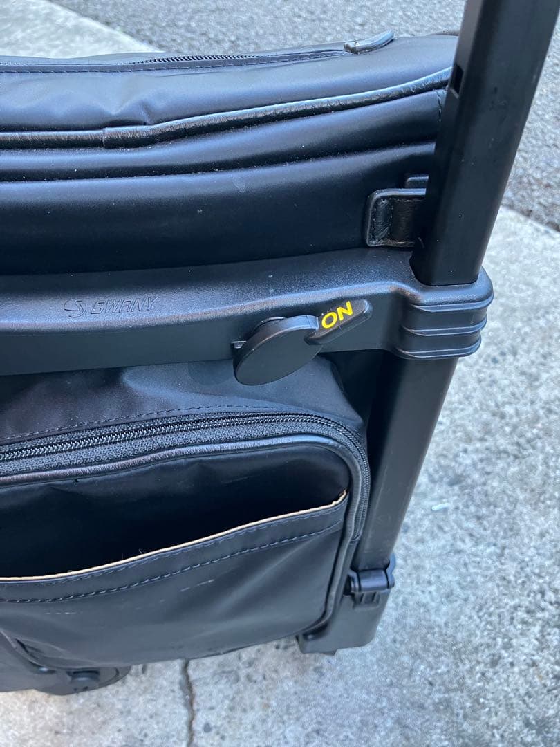 スワニーリニーエ D-597　ブラック4輪ストッパーショッピングカート