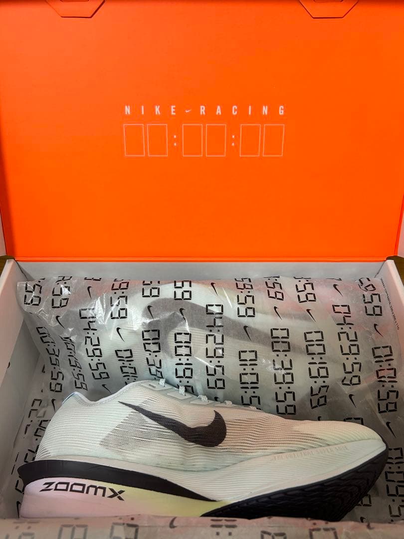 ナイキ ヴェイパーフライ 4 ウィメンズ ロード レーシングシューズ