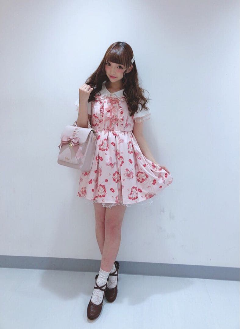 完売品 LIZLISA リズリサ テリアチェリー ジャンスカ ピンク