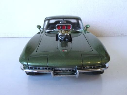 特価 exoto (1/18) コルベット C2 Street Rod