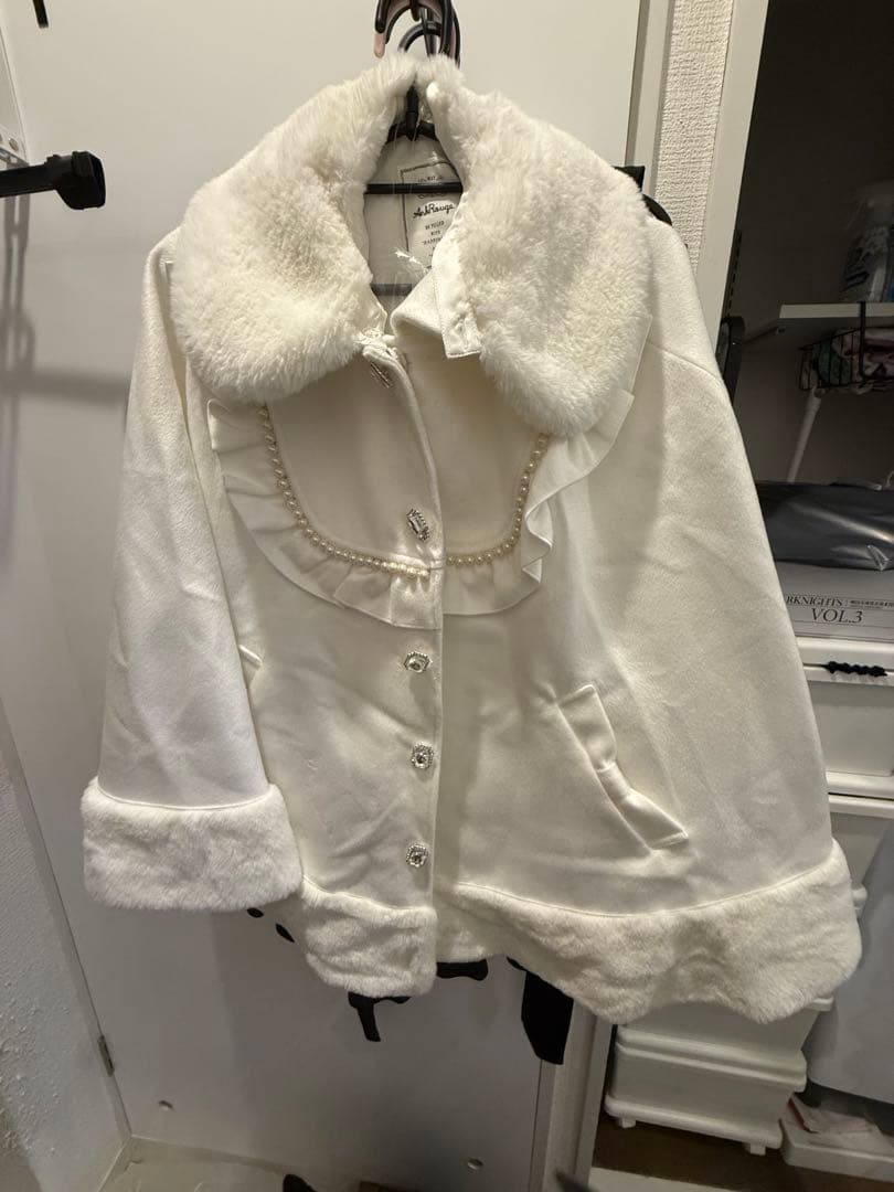 Ank Rouge リボン ポケット ケープ コート ポンチョ 白