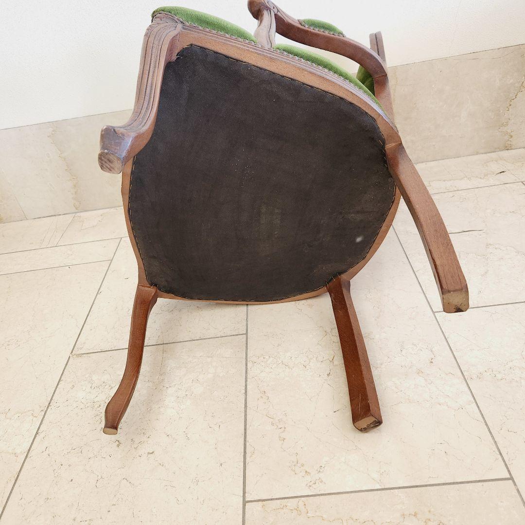 イギリス　アンティーク調　一人掛け　チェア　椅子　猫脚　木彫り　鋲　コーディロイ