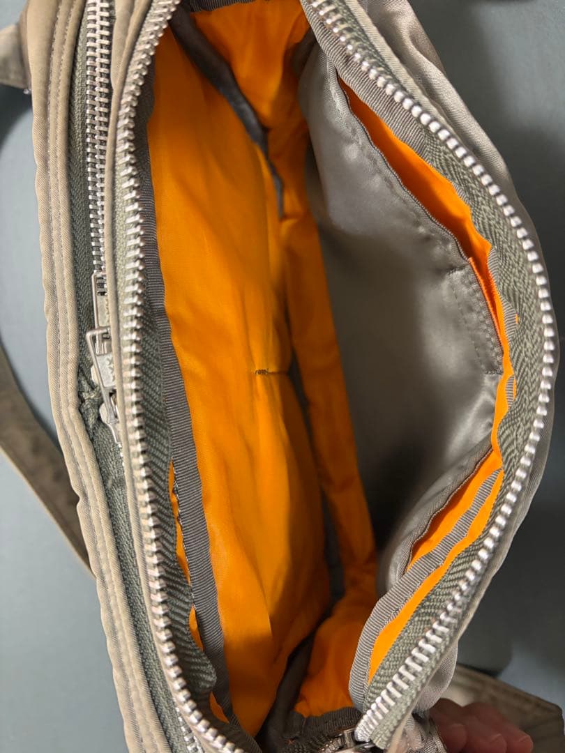 美品・廃盤PORTERポーター　タンカー　ショルダーバッグ　2層　S　シルバー系