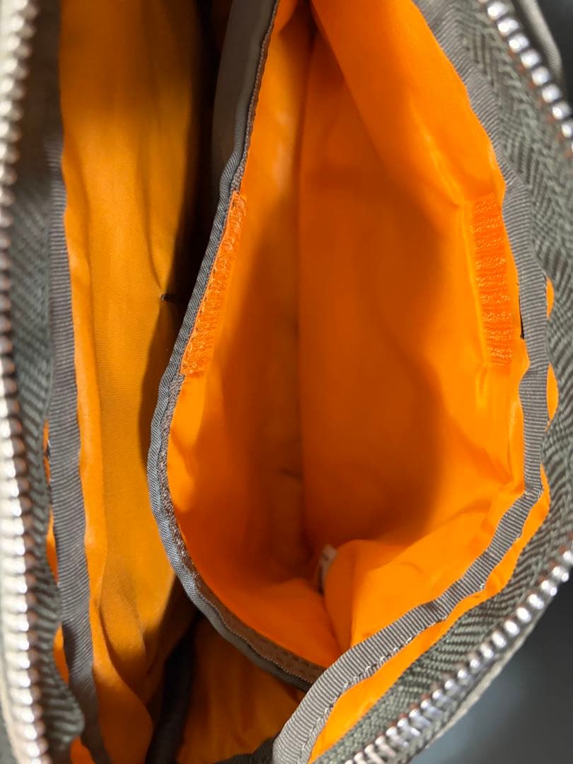 美品・廃盤PORTERポーター　タンカー　ショルダーバッグ　2層　S　シルバー系