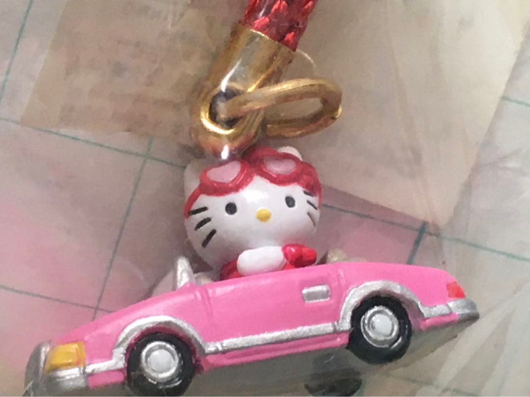 匿名配送／　ご当地キティ　ユニバ　USJ　 ハローキティ　ピンク　オープンカー