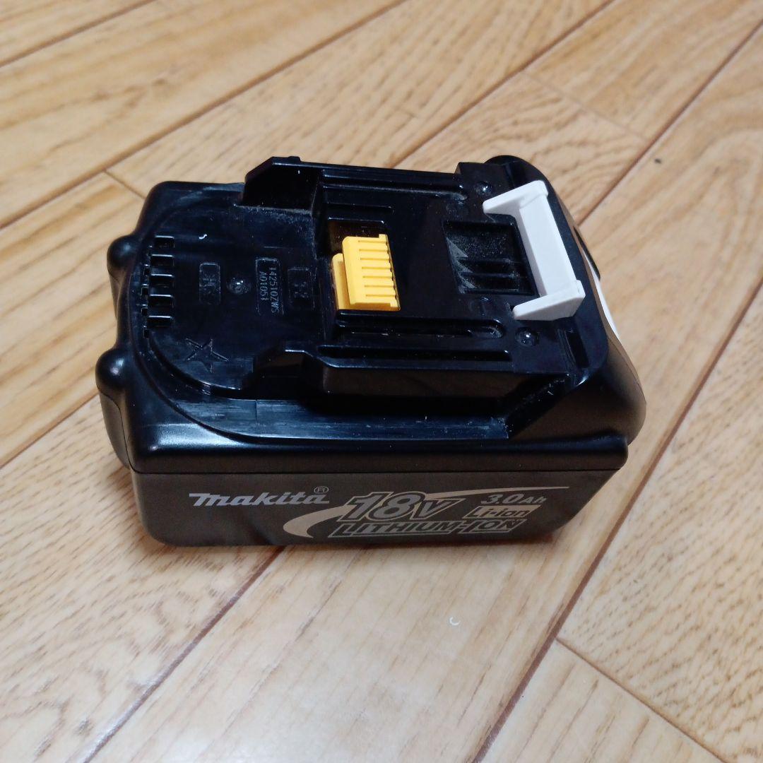 マキタ18V充電式クリーナCL−181FD純正バッテリ、急速充電器、サイクロン付