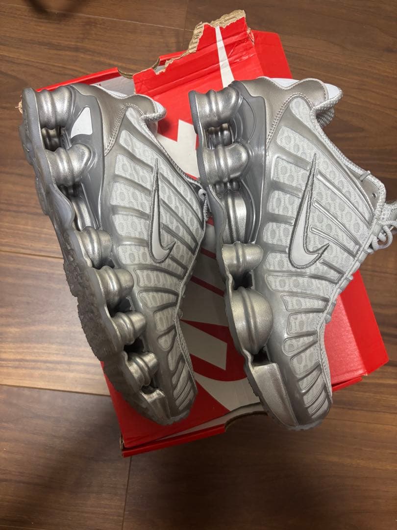 NIKEショックス26.5