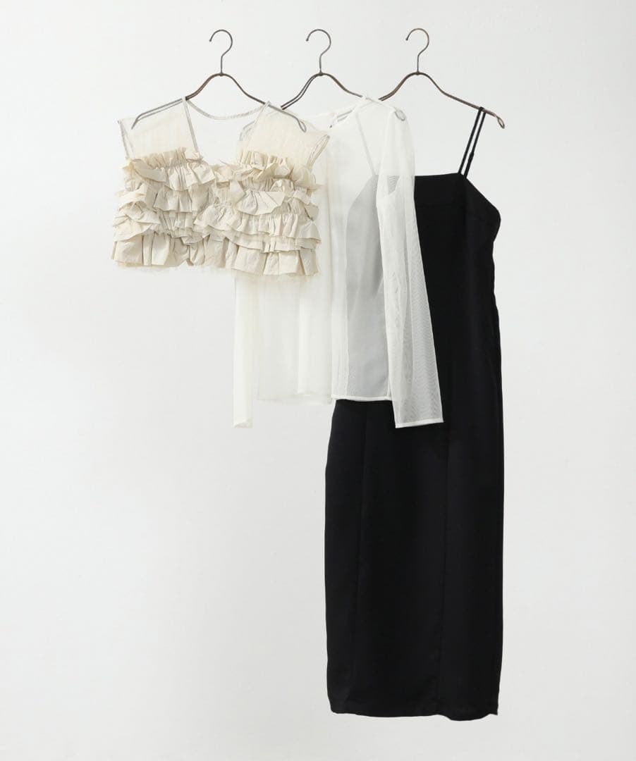 【Kana】ボリュームフリルベスト シアートップス キャミワンピ レイヤードドレ