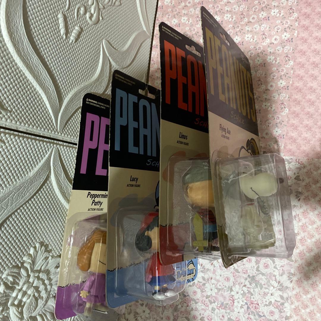 スヌーピー フィギュア４セット