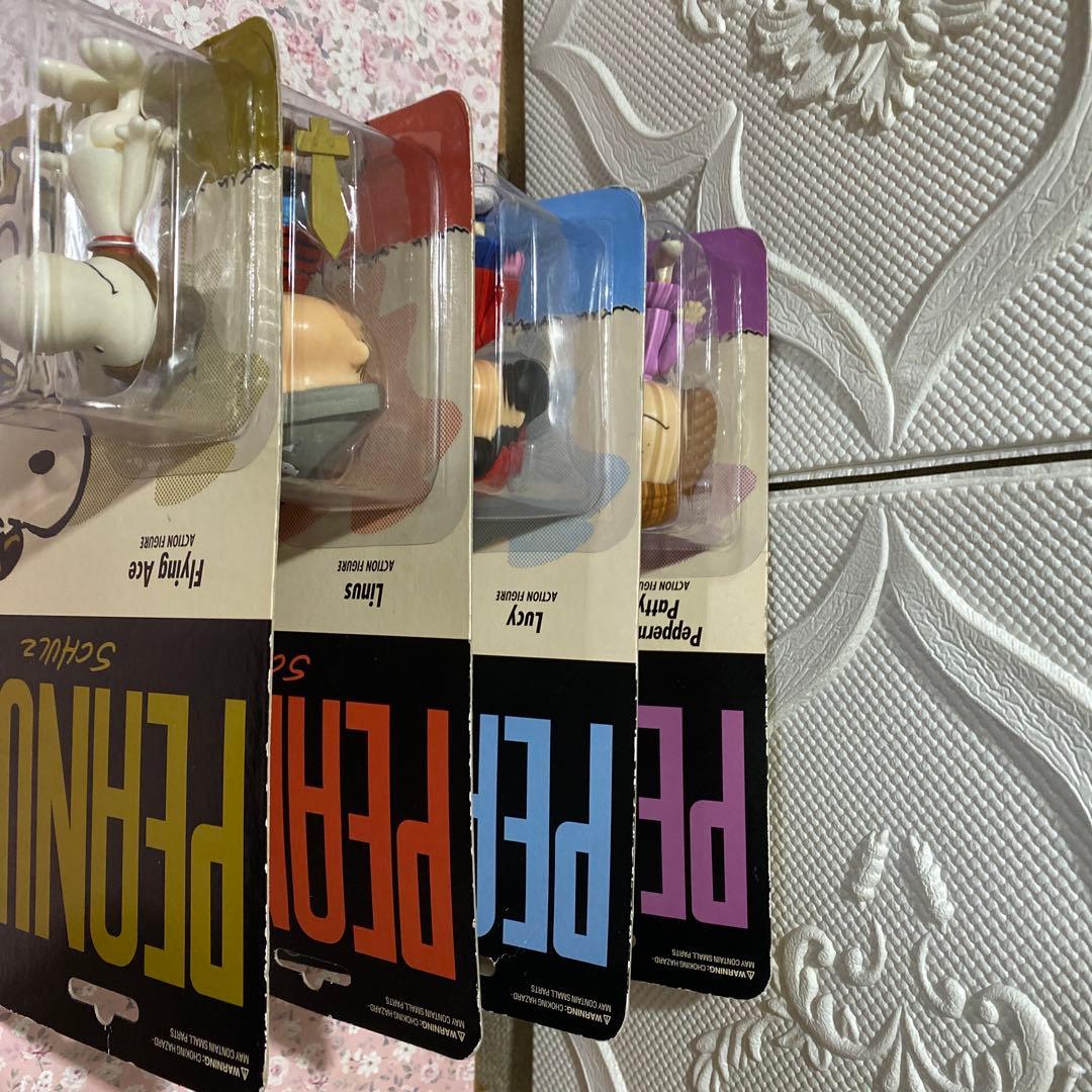 スヌーピー フィギュア４セット