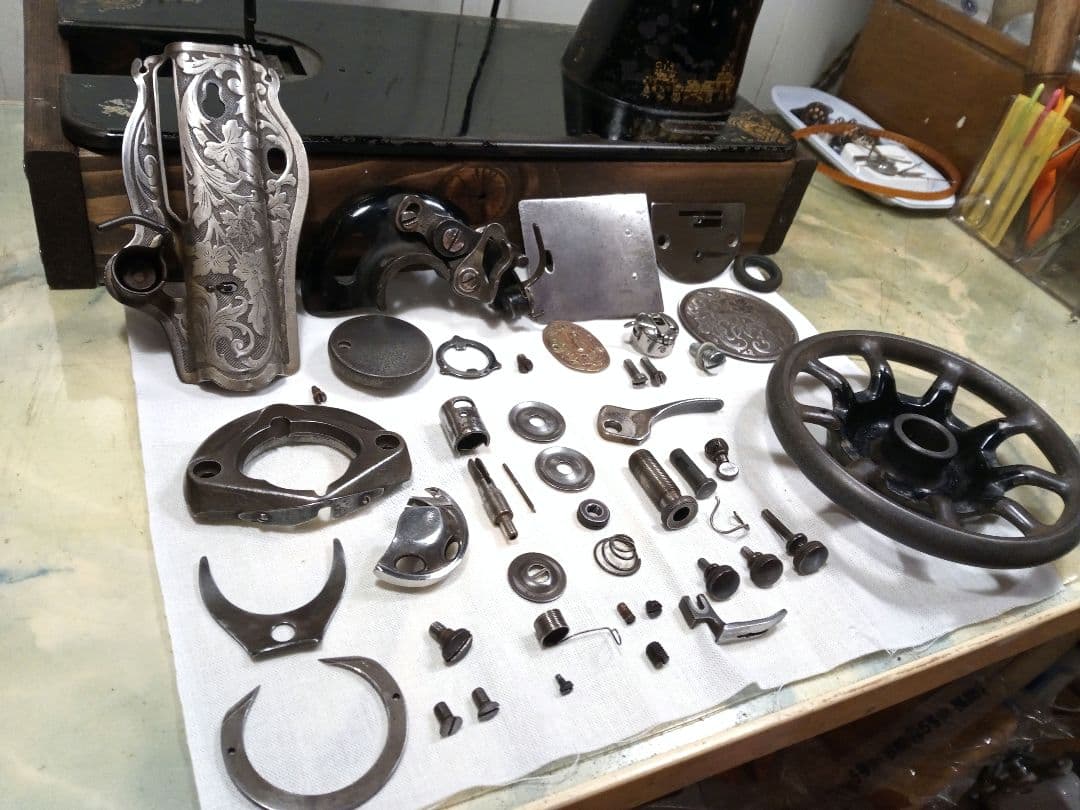 最終価格　お値打ち品　シンガー　スフインクス　縫うためのアンティークミシン